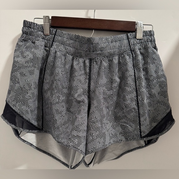 Lululemon Hotty Hot Short limited addition Seawheeze series size 12 tall - Picture 1 of 10